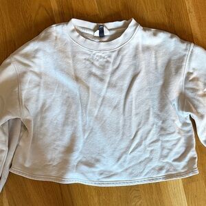 Universal Thread  and Co Crewneck Sweatshirt - White